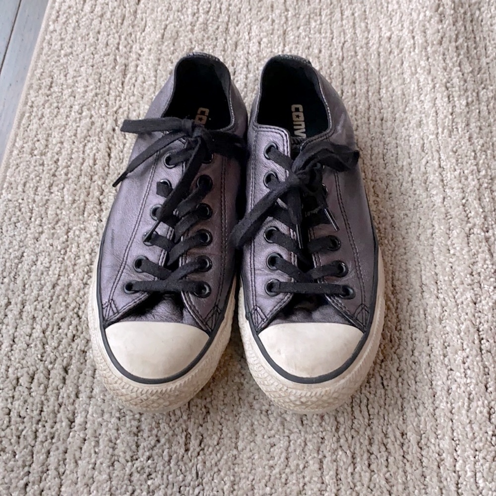 Converse Metallic Grey Leather Low Top Sneakers | Size 6.5 y2k - Picture 2 of 5